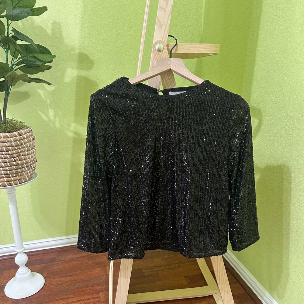 Sequined long sleeve